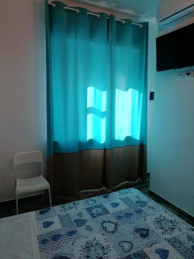 B&B Sapore Di Mare San Salvo Marina Bagian luar foto