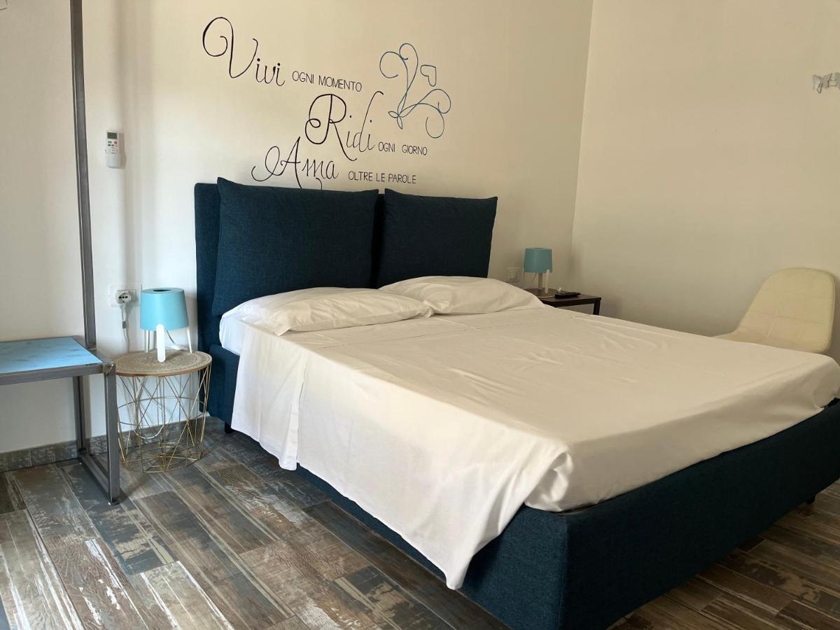 B&B Sapore Di Mare San Salvo Marina Bagian luar foto