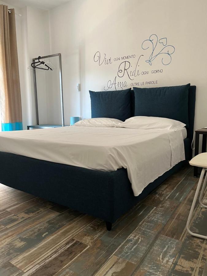 B&B Sapore Di Mare San Salvo Marina Bagian luar foto